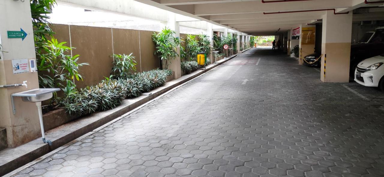 Student Park Hotel Yogyakarta Exterior foto
