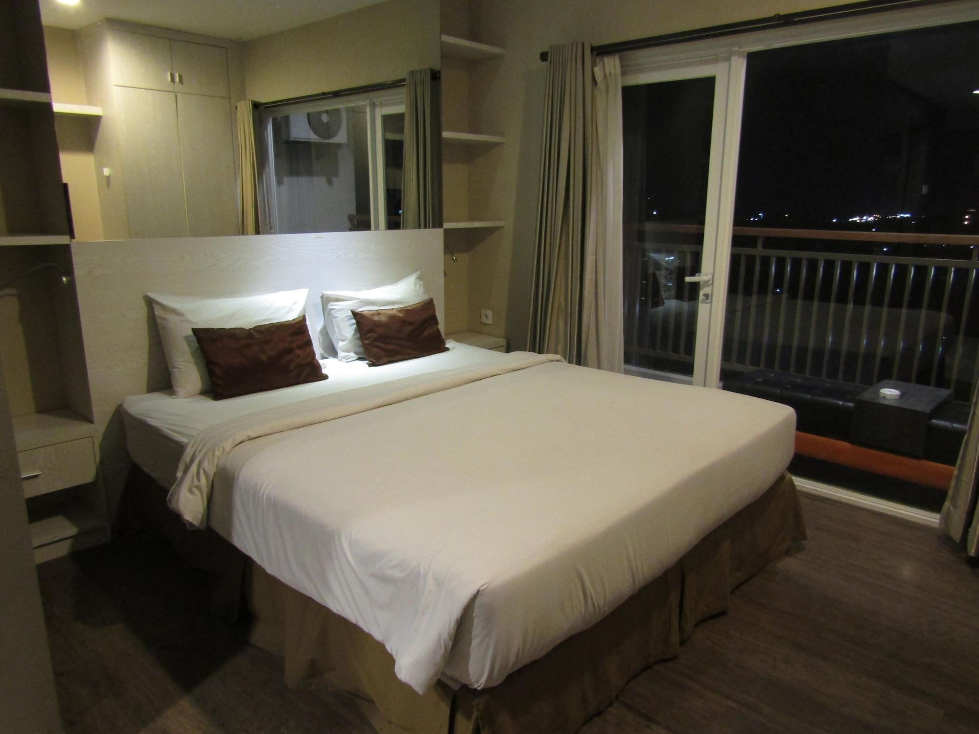 Student Park Hotel Yogyakarta Exterior foto