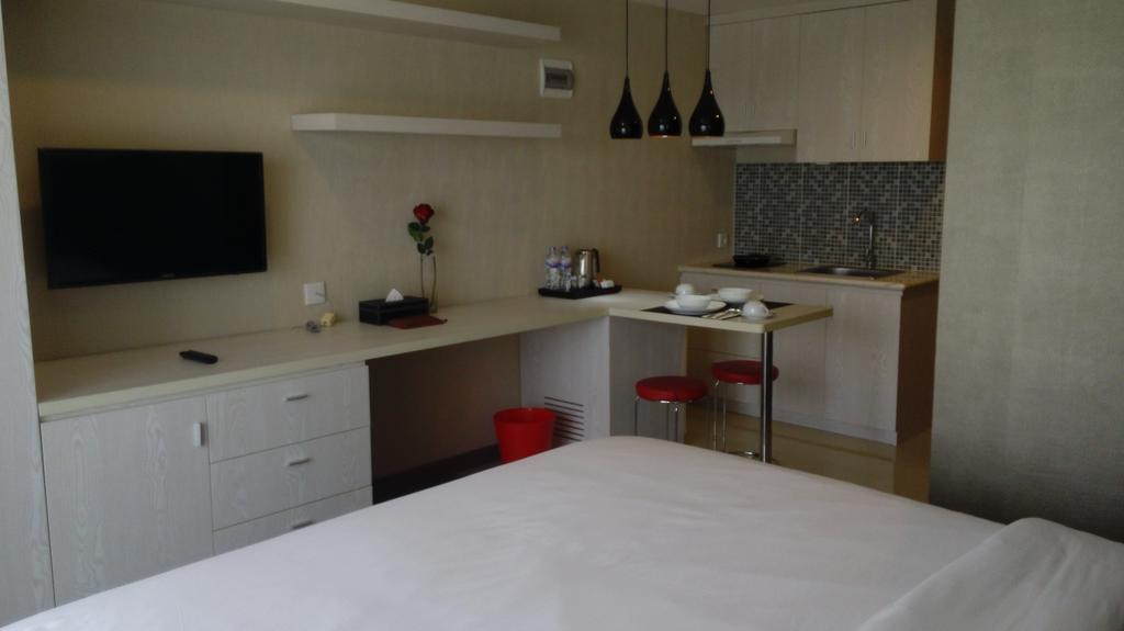 Student Park Hotel Yogyakarta Exterior foto